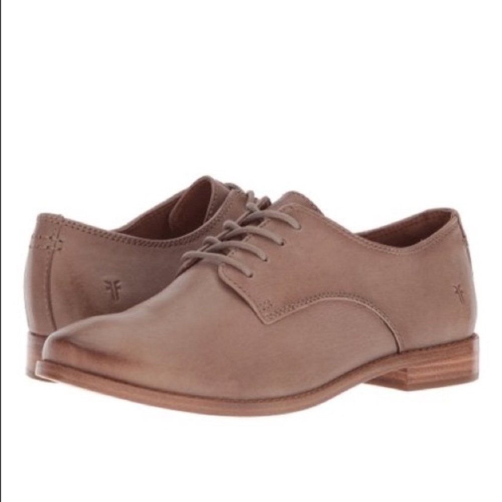 Frye Anna Oxfords, size 8